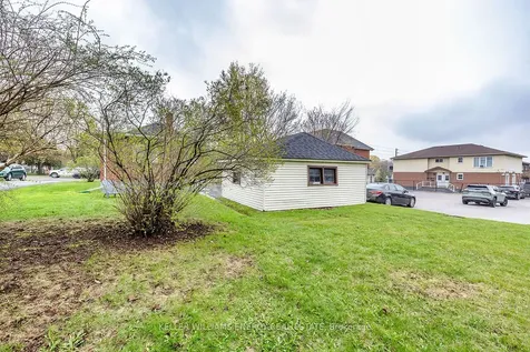 739 King Street W Oshawa ON L1J 2L2