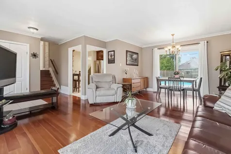 24 Mendip Crescent Toronto ON M1P 1Y4