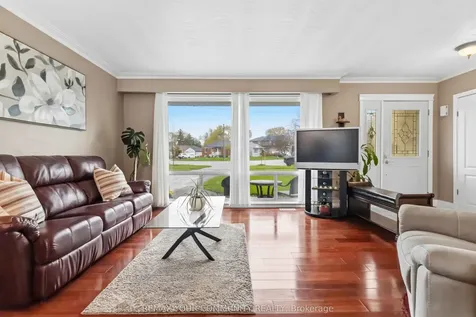 24 Mendip Crescent Toronto ON M1P 1Y4