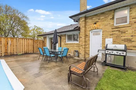24 Mendip Crescent Toronto ON M1P 1Y4