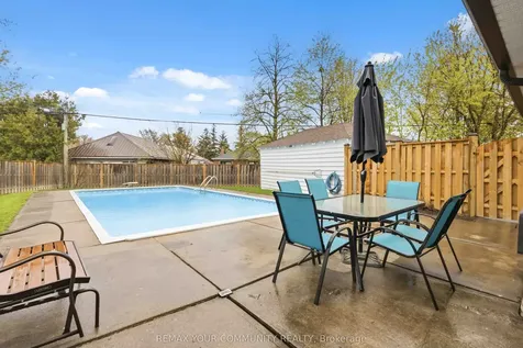24 Mendip Crescent Toronto ON M1P 1Y4