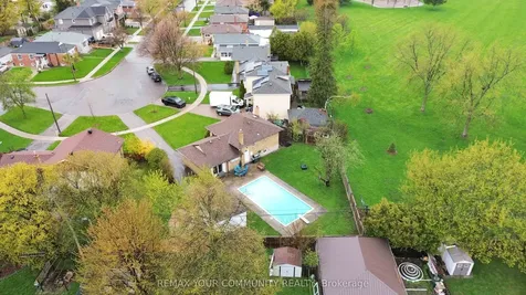 24 Mendip Crescent Toronto ON M1P 1Y4