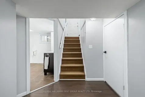 436 Fairleigh Avenue Oshawa ON L1J 2W5