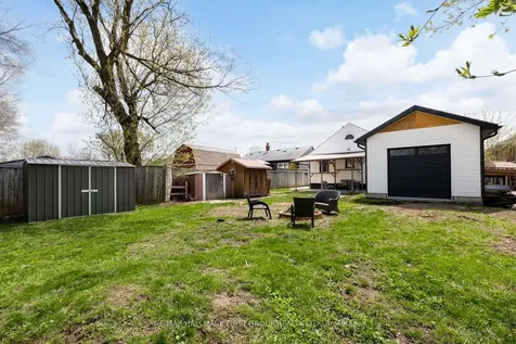 436 Fairleigh Avenue Oshawa ON L1J 2W5