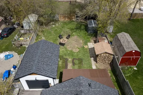436 Fairleigh Avenue Oshawa ON L1J 2W5