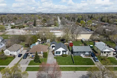 436 Fairleigh Avenue Oshawa ON L1J 2W5