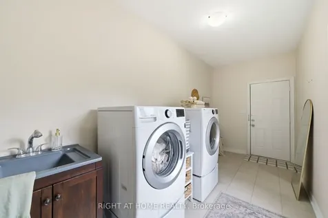 35 Gough Lane Clarington ON L1C 0P8