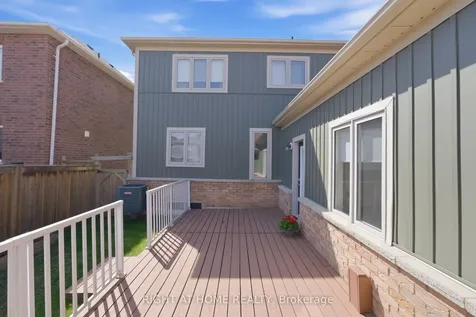 35 Gough Lane Clarington ON L1C 0P8