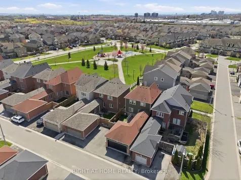35 Gough Lane Clarington ON L1C 0P8