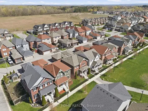 35 Gough Lane Clarington ON L1C 0P8
