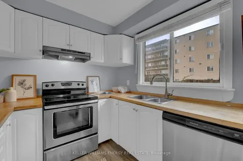 960 Glen Street Oshawa ON L1J 6E8