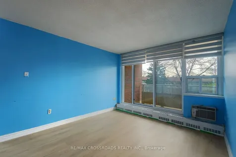 15 Torrance Road Toronto ON M1J 3K2