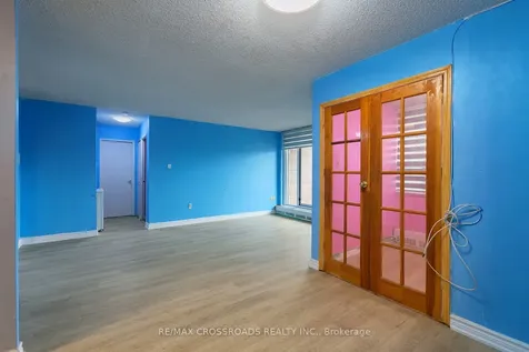 15 Torrance Road Toronto ON M1J 3K2
