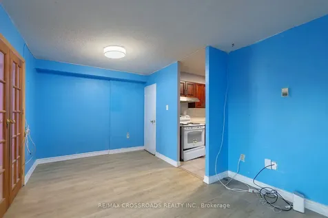 15 Torrance Road Toronto ON M1J 3K2