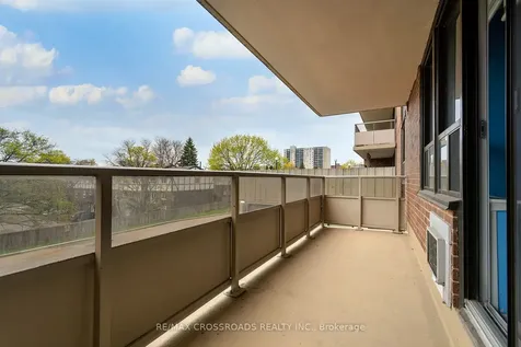 15 Torrance Road Toronto ON M1J 3K2