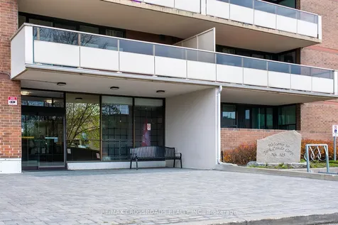 15 Torrance Road Toronto ON M1J 3K2