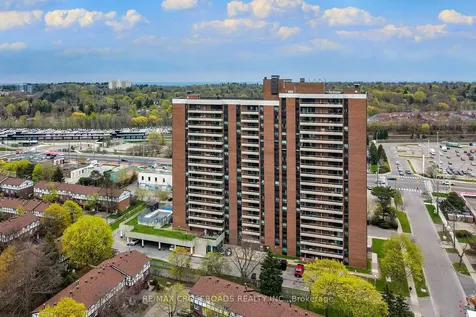 15 Torrance Road Toronto ON M1J 3K2