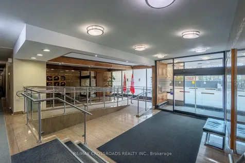 15 Torrance Road Toronto ON M1J 3K2