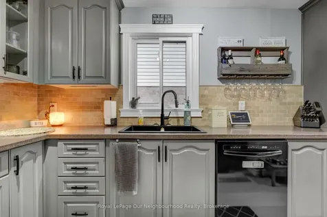 19 Marchwood Crescent Clarington ON L1C 4K1