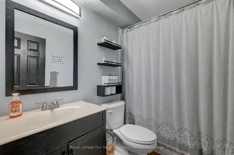 19 Marchwood Crescent Clarington ON L1C 4K1