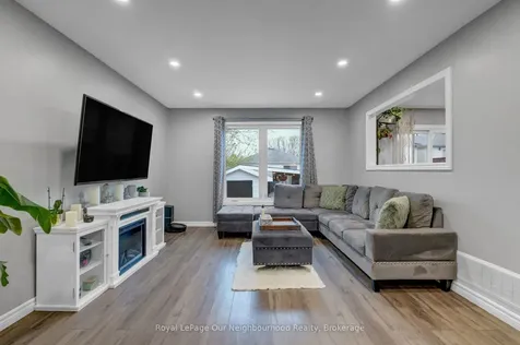 19 Marchwood Crescent Clarington ON L1C 4K1