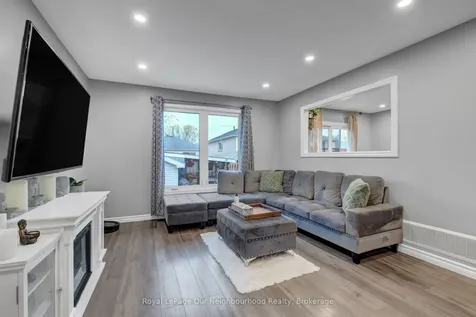 19 Marchwood Crescent Clarington ON L1C 4K1