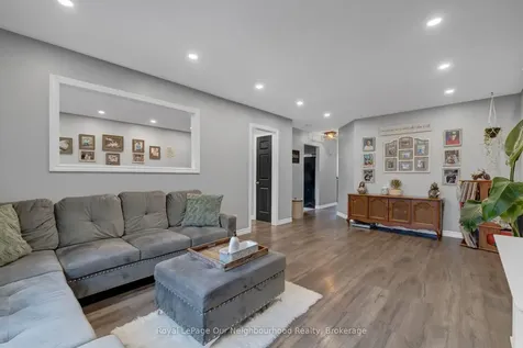 19 Marchwood Crescent Clarington ON L1C 4K1