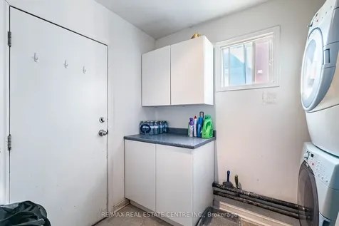 490 Old Harwood Avenue Ajax ON L1T 3L1