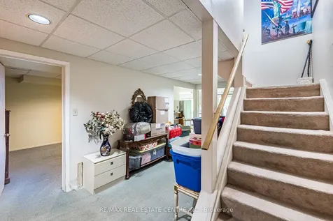 490 Old Harwood Avenue Ajax ON L1T 3L1