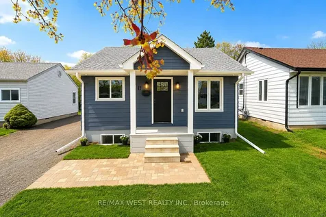 11 Pine Street Ajax ON L1S 1X8