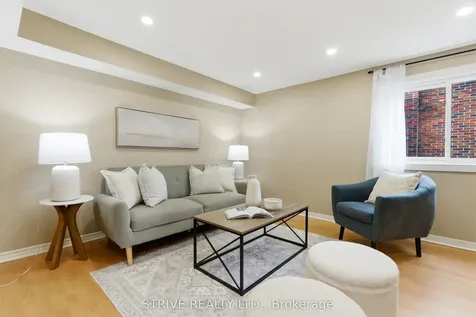284 College Avenue Oshawa ON L1J 1R8