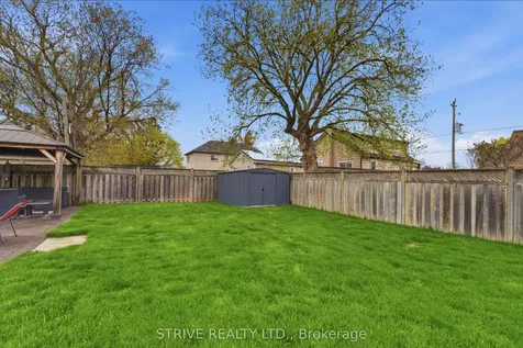 284 College Avenue Oshawa ON L1J 1R8