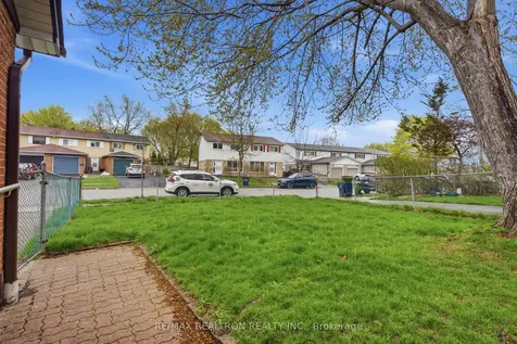 108 Quantrell Trail Toronto ON M1B 1L8