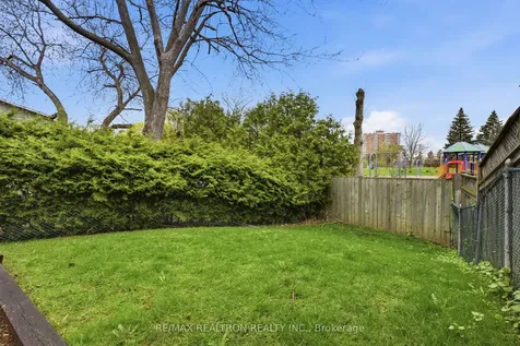 108 Quantrell Trail Toronto ON M1B 1L8