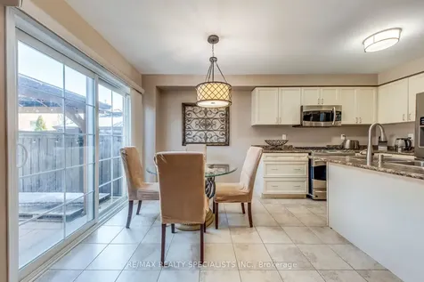 71 Summerside Avenue Whitby ON L1R 0J9