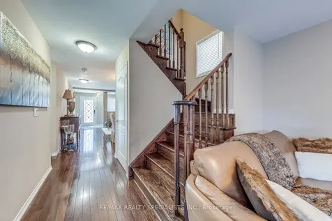 71 Summerside Avenue Whitby ON L1R 0J9