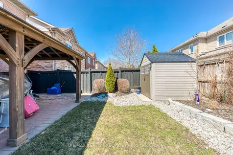 71 Summerside Avenue Whitby ON L1R 0J9
