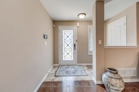 71 Summerside Avenue Whitby ON L1R 0J9