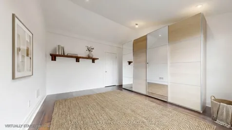 82 Billings Avenue Toronto ON M4L 2S4