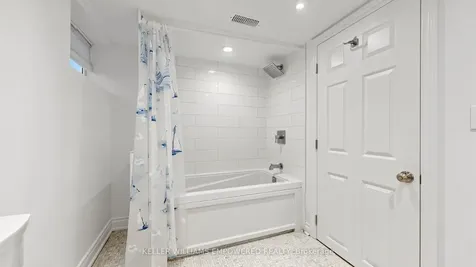 82 Billings Avenue Toronto ON M4L 2S4