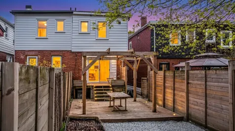 82 Billings Avenue Toronto ON M4L 2S4