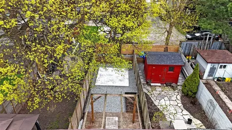 82 Billings Avenue Toronto ON M4L 2S4