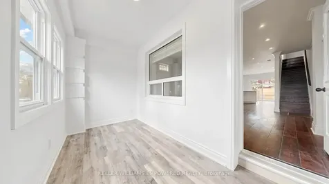 82 Billings Avenue Toronto ON M4L 2S4