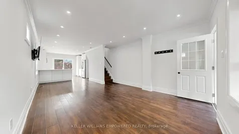 82 Billings Avenue Toronto ON M4L 2S4