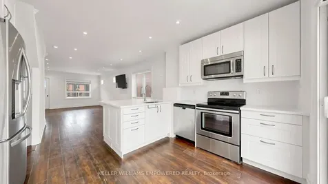 82 Billings Avenue Toronto ON M4L 2S4