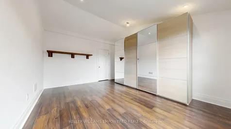 82 Billings Avenue Toronto ON M4L 2S4