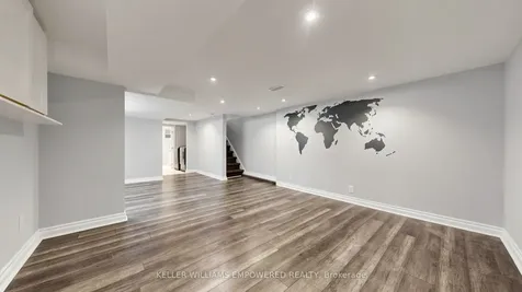 82 Billings Avenue Toronto ON M4L 2S4
