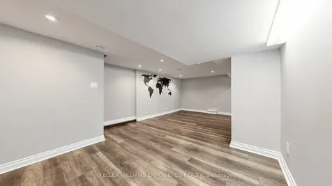 82 Billings Avenue Toronto ON M4L 2S4