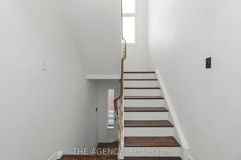 402 Kingston Road Toronto ON M4L 1T9