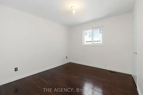402 Kingston Road Toronto ON M4L 1T9